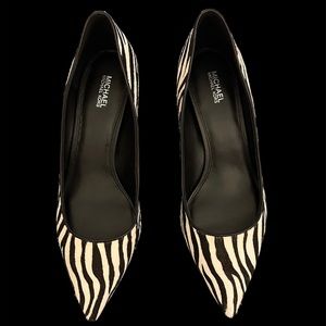 Michael Kors Zebra Print Pointy Toe Pump Size 8.   Pony Hair Exterior.